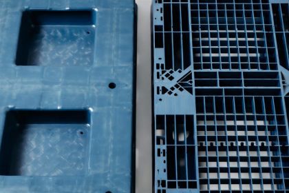 Differences Between Heavy Duty and Standard Plastic Pallets
